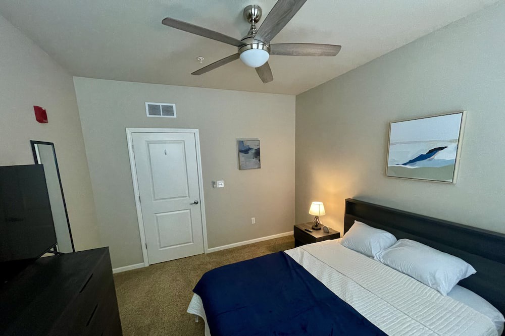 Photo of Bedroom in Town and Country
