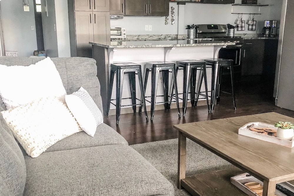Photo of Livingroom in Theresa