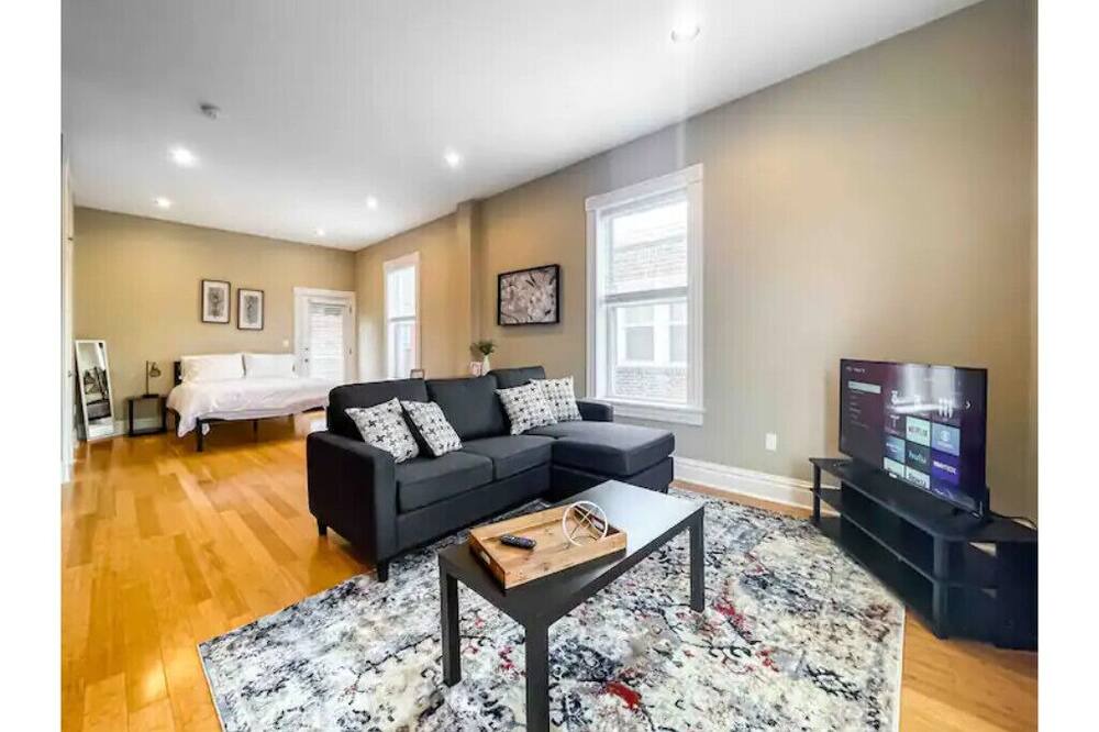 Photo of Livingroom in The Hill