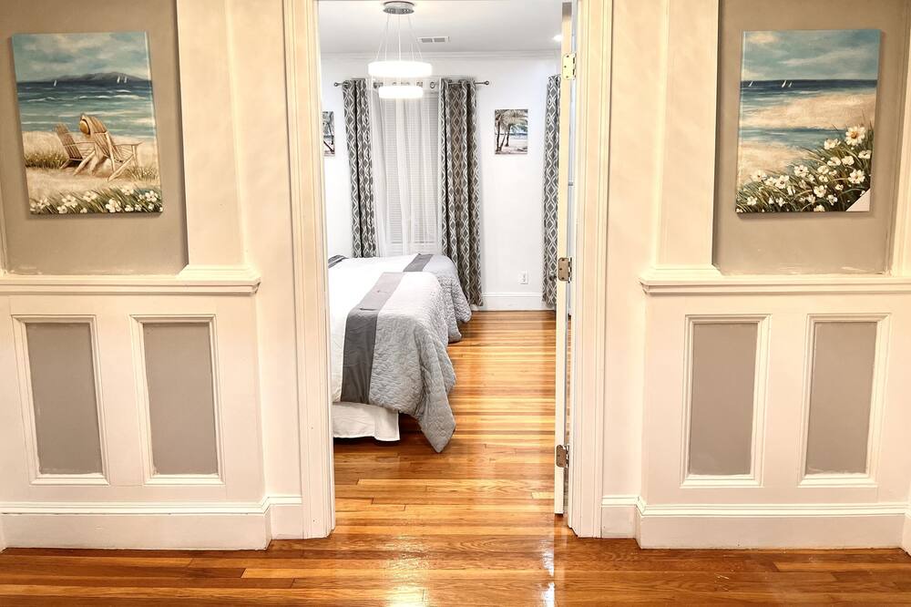 Photo of Bedroom in Quincy