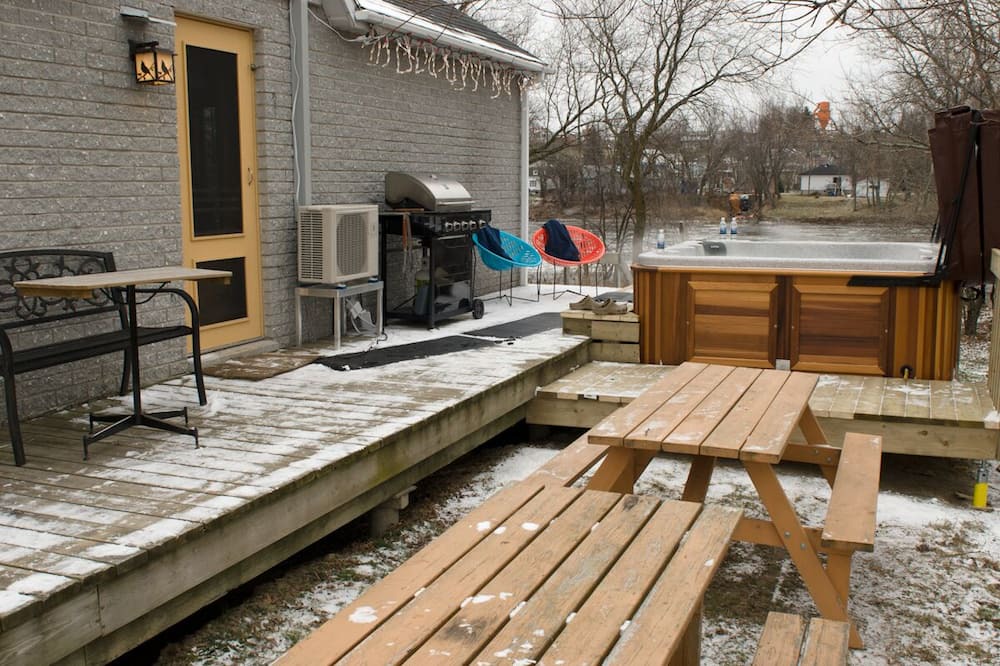 Photo of Outdoor in Scott