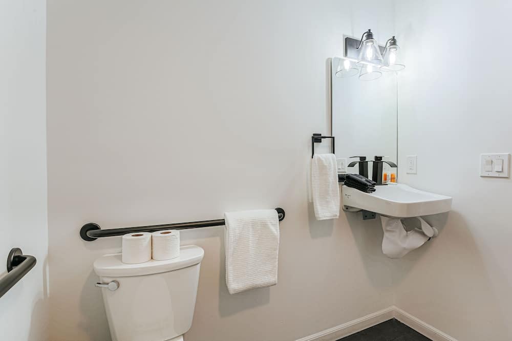 Photo of Bathroom in Waynesboro