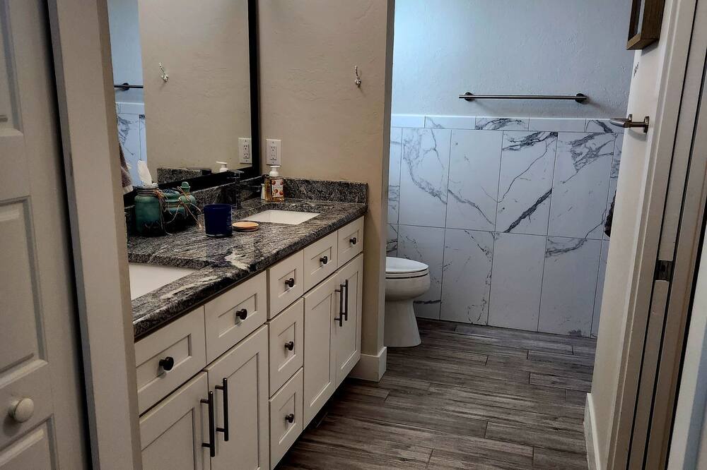 Photo of Bathroom in Pine Valley
