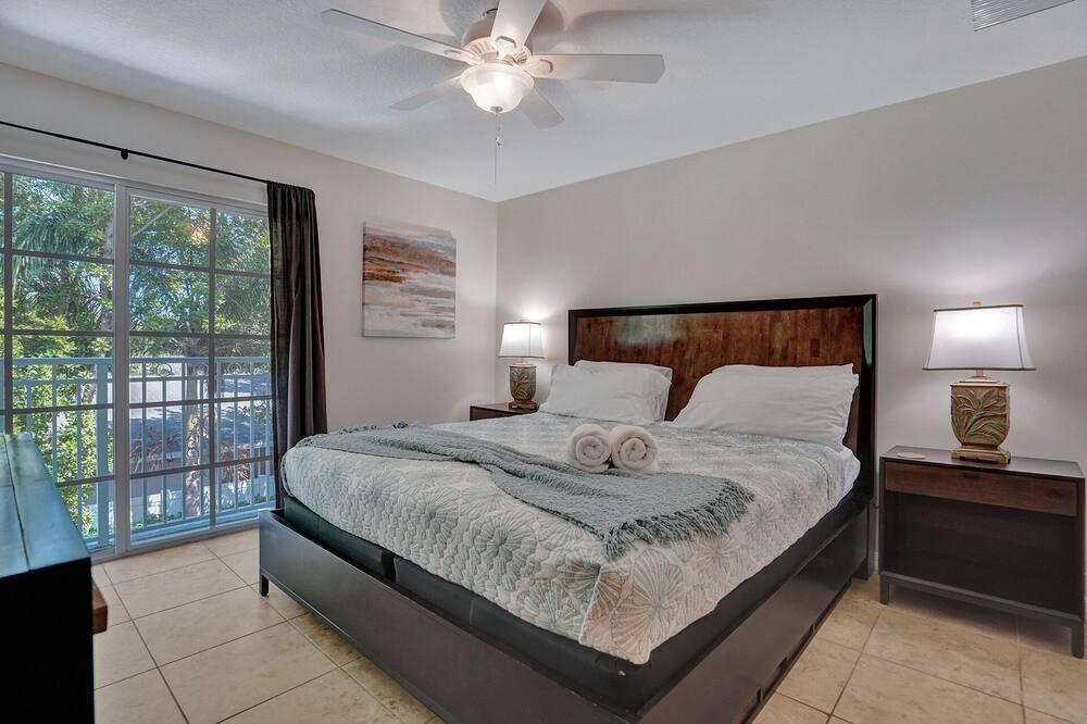 Photo of Bedroom in Cypress Point