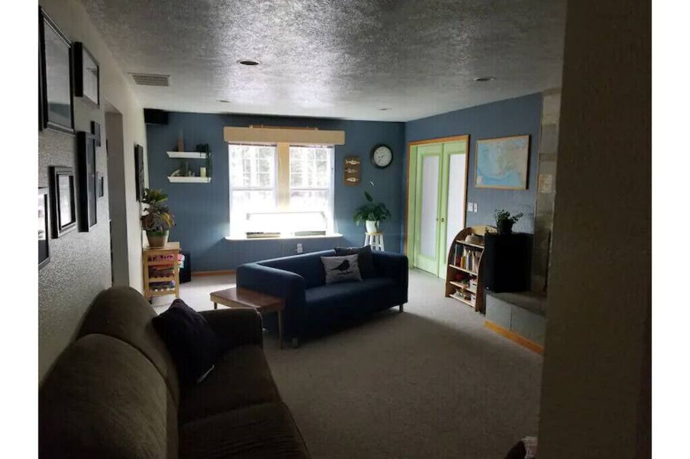 Photo of Livingroom in Nikiski