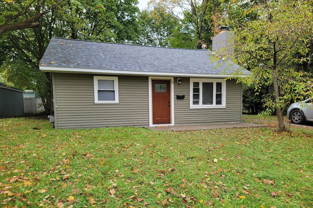 Photo of Outdoor in New Hartford