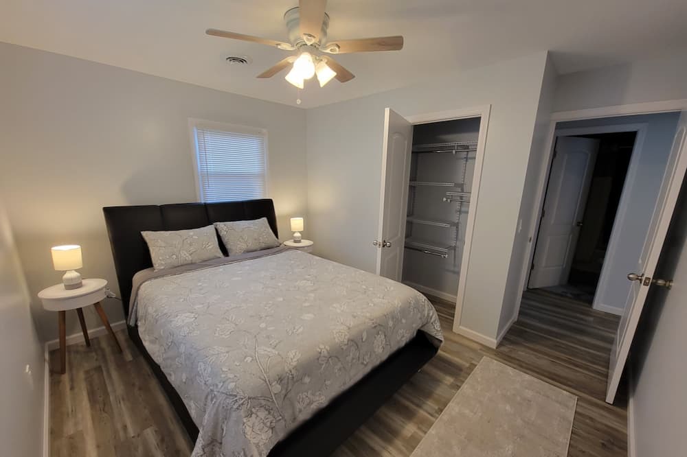 Photo of Bedroom in New Hartford
