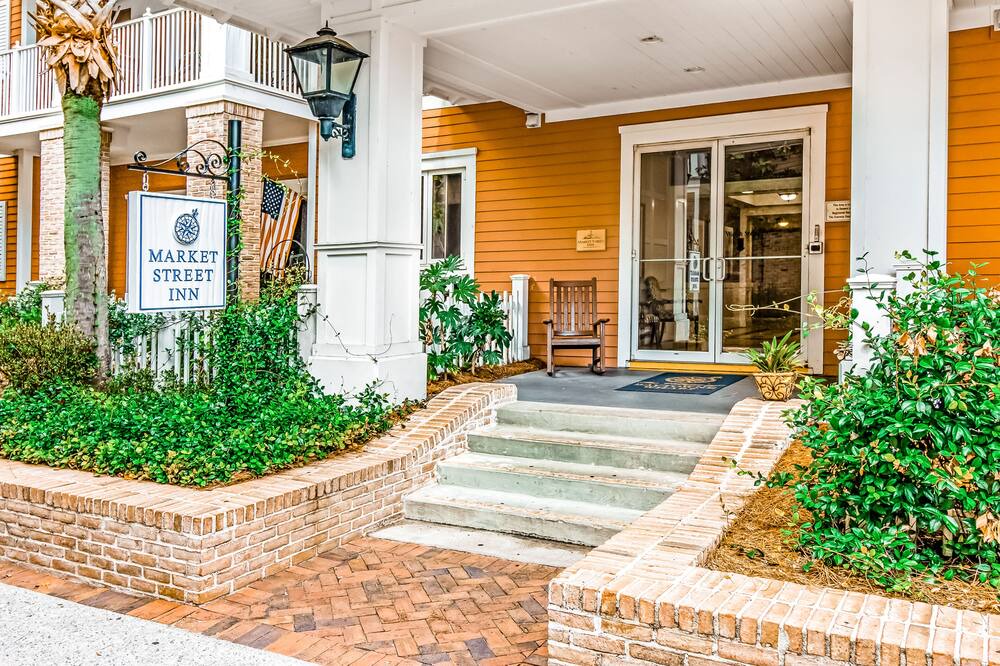 Photo of Outdoor in Baytowne Wharf