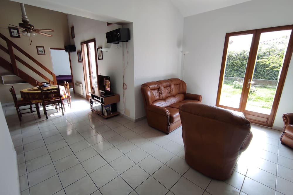 Photo of Livingroom in Valergues