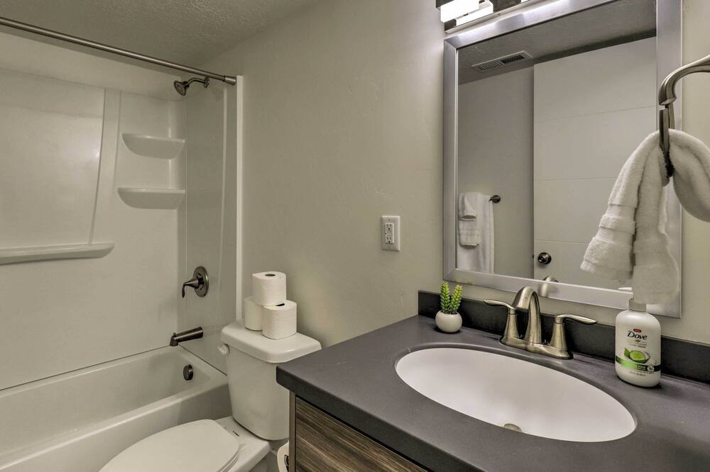 Photo of Bathroom in Fairview