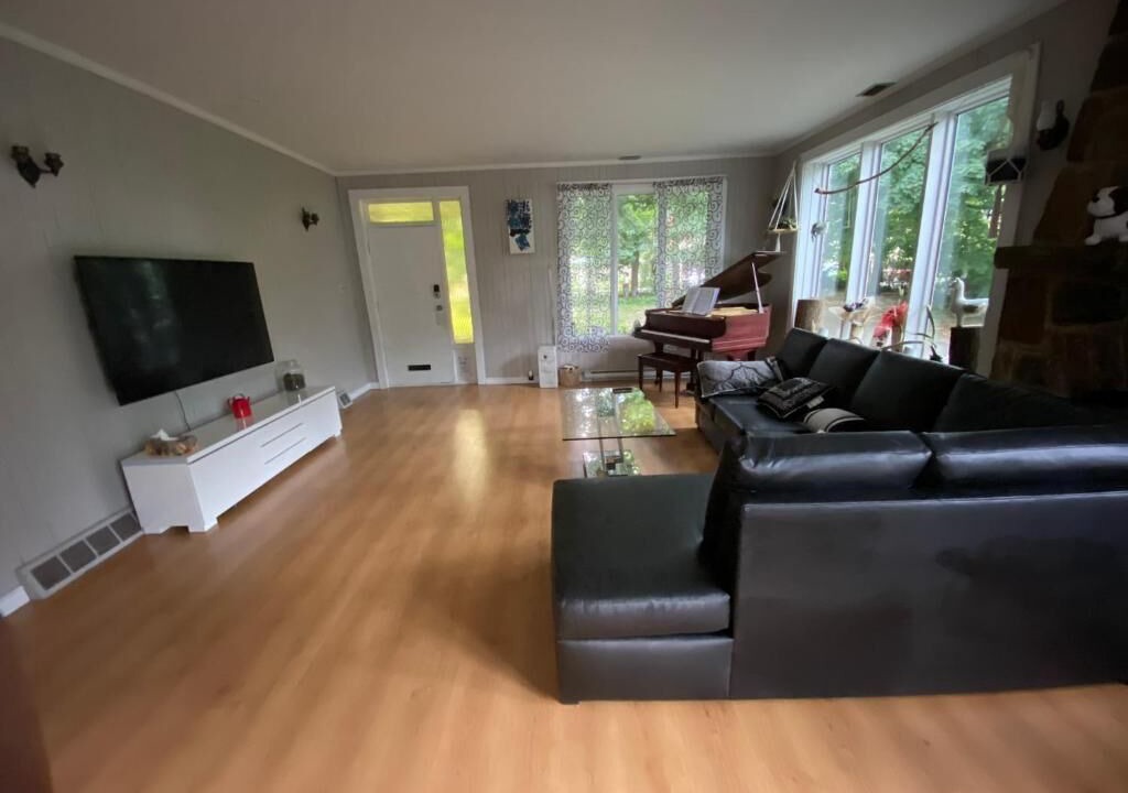 Photo of Livingroom in Montreal