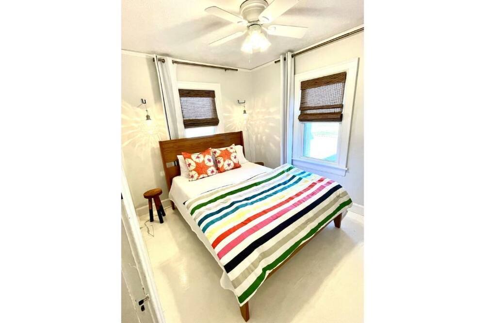 Photo of Bedroom in Lynchburg