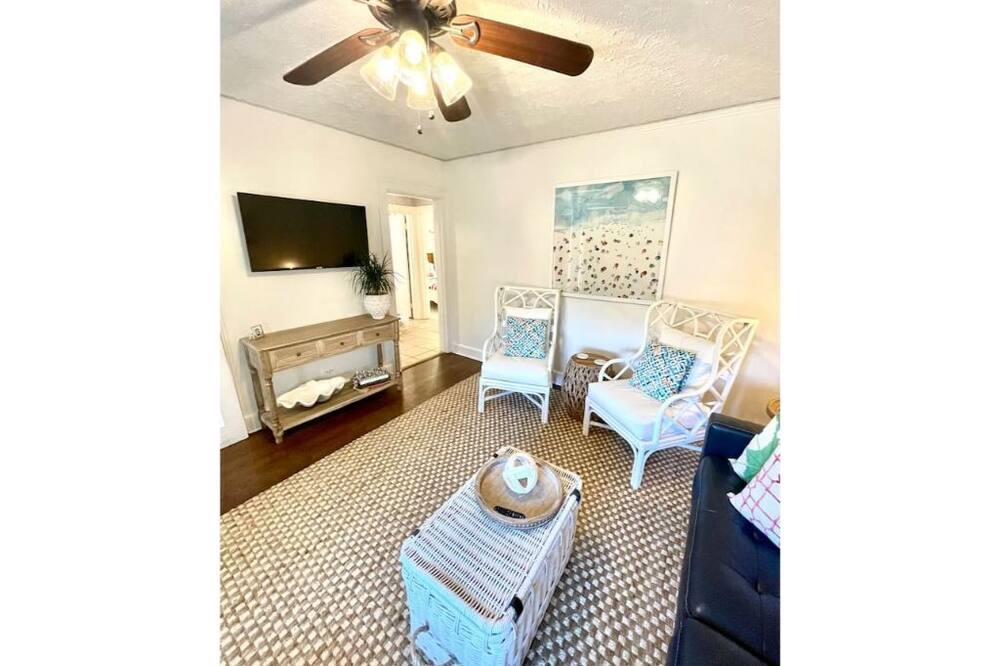 Photo of Livingroom in Lynchburg