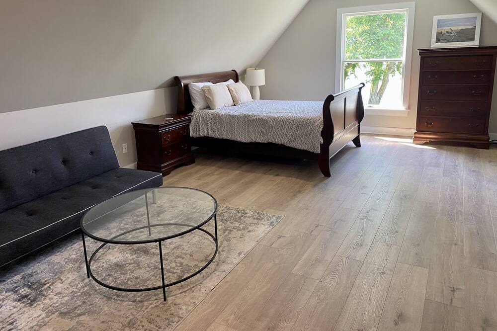 Photo of Bedroom in Secretary