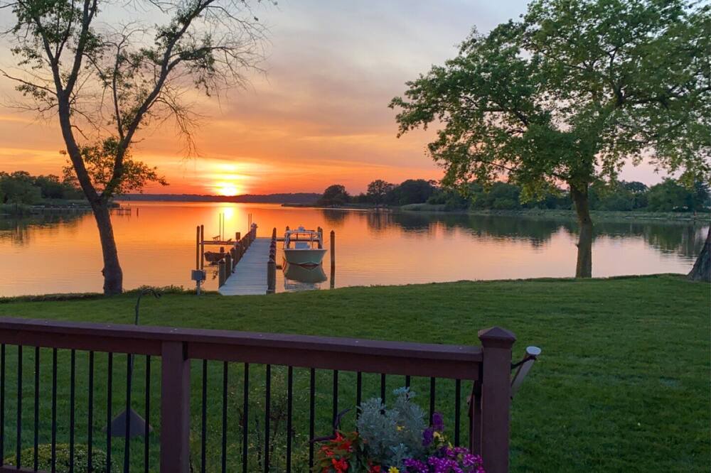 Photo of Outdoor in Secretary