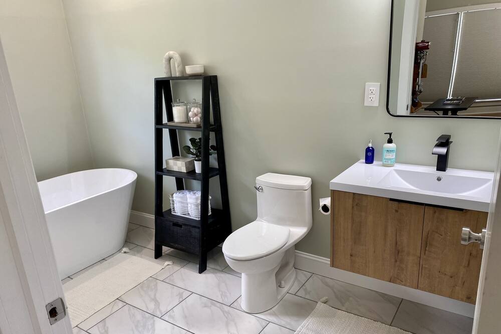 Photo of Bathroom in Secretary
