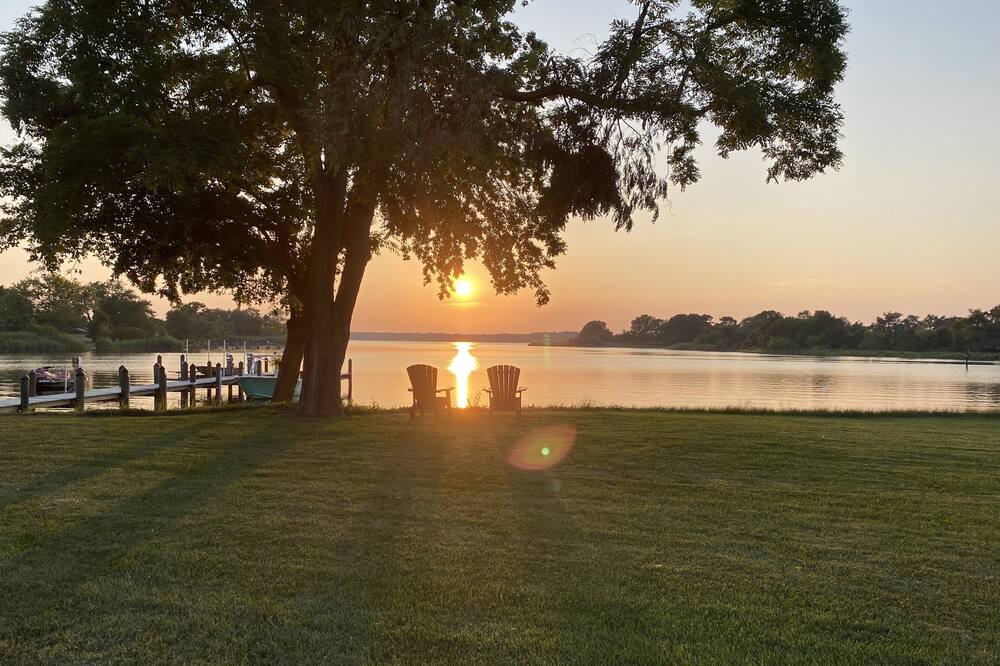 Photo of Outdoor in Secretary