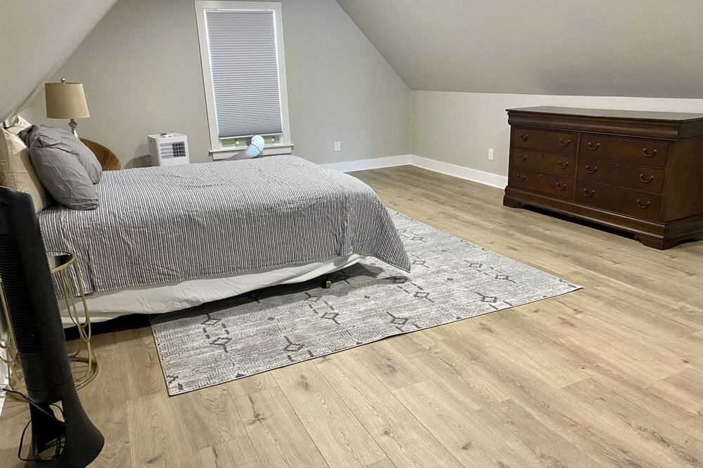 Photo of Bedroom in Secretary