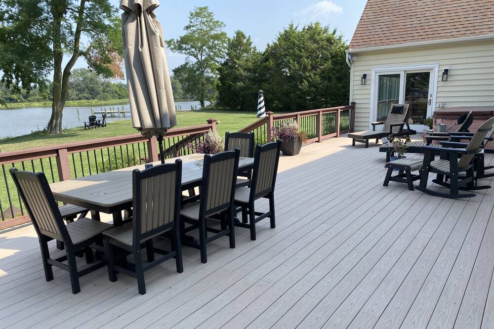 Photo of Outdoor in Secretary