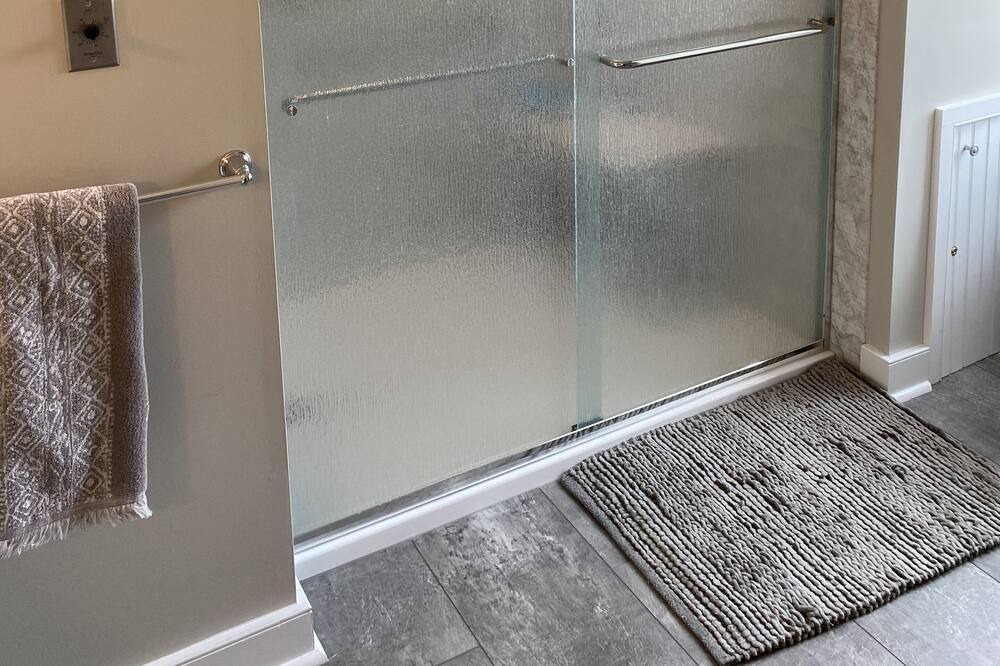 Photo of Bathroom in Secretary