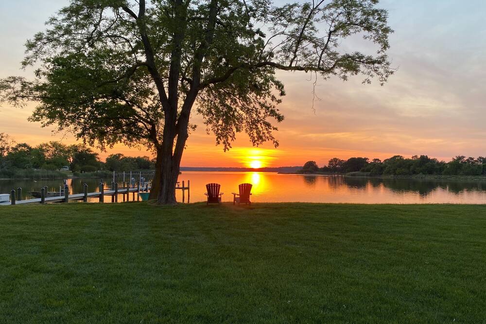 Photo of Outdoor in Secretary