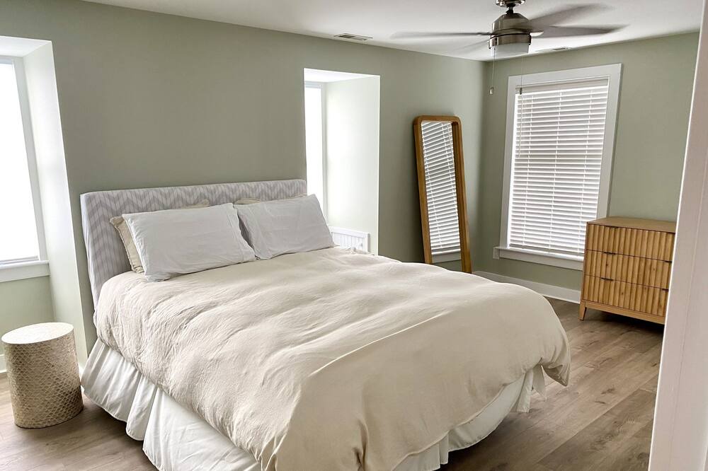 Photo of Bedroom in Secretary