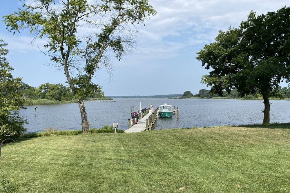Photo of Outdoor in Secretary