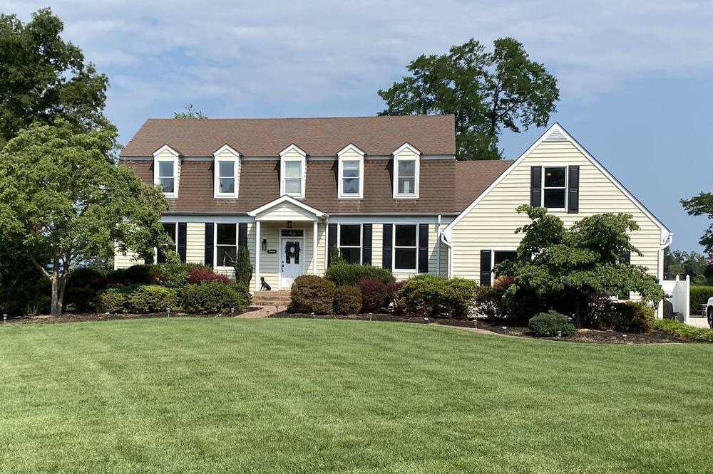 Photo of Outdoor in Secretary
