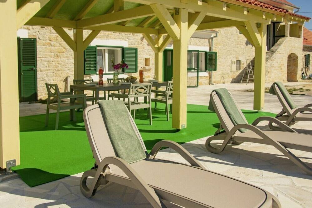 Photo of Outdoor in Oklaj
