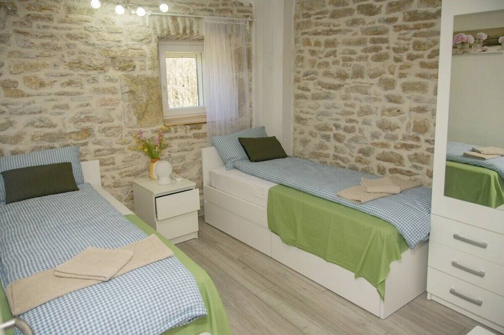Photo of Bedroom in Oklaj