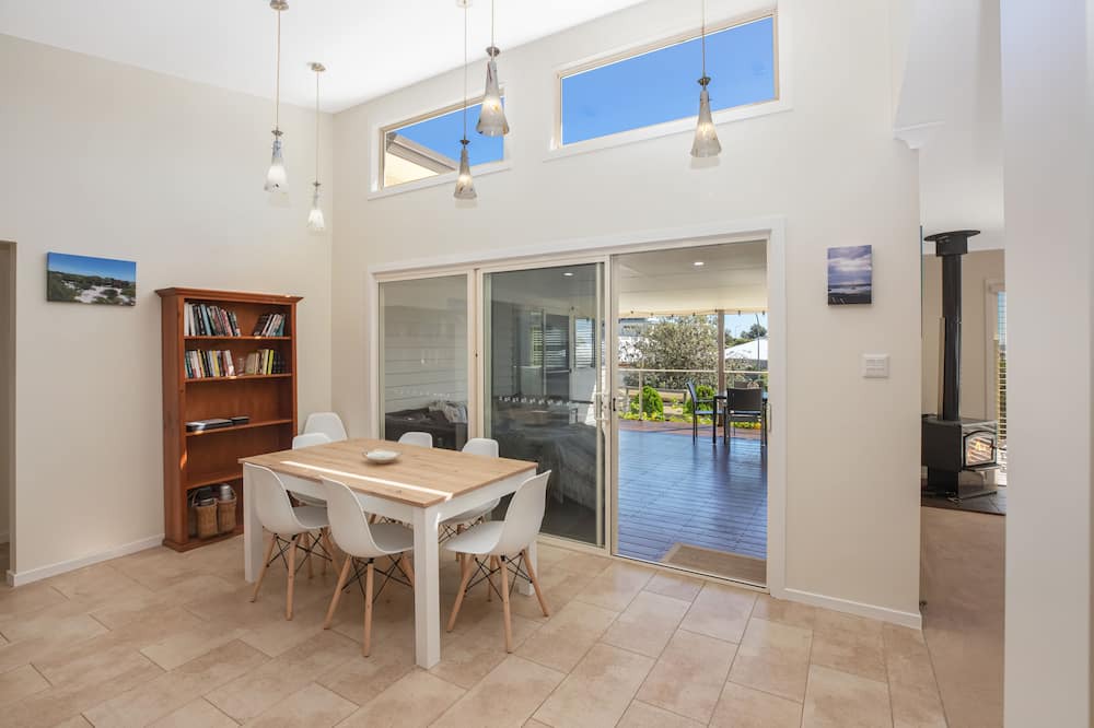 Photo of Others in Red Head