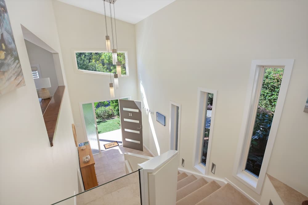 Photo of Others in Red Head