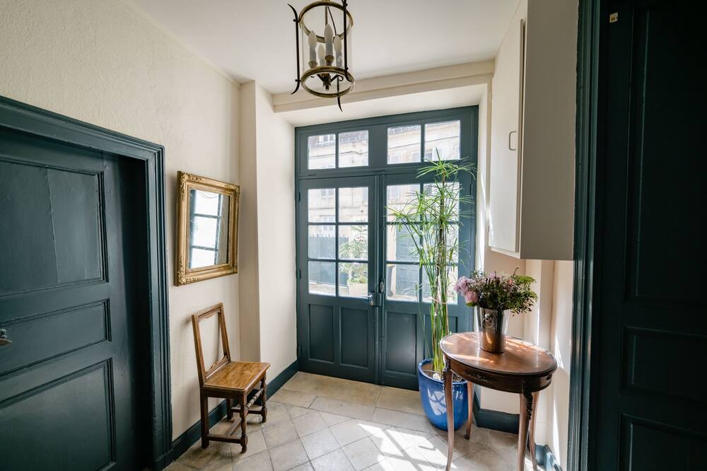 Photo of Others in Avallon