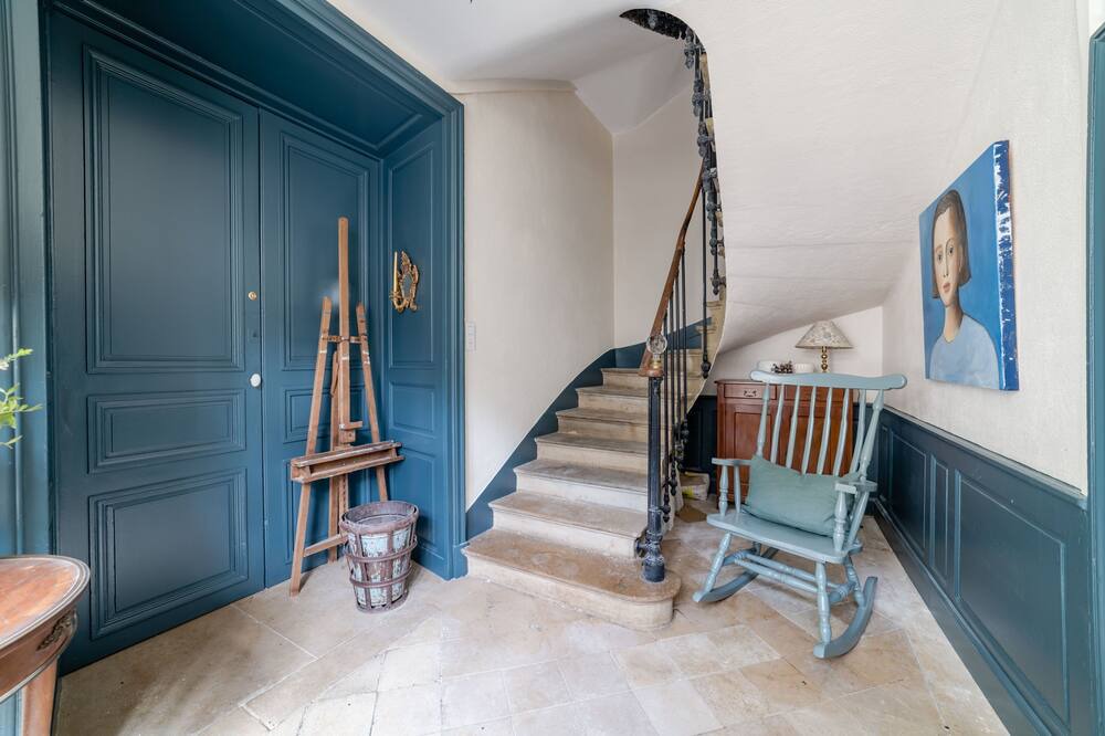 Photo of Others in Avallon