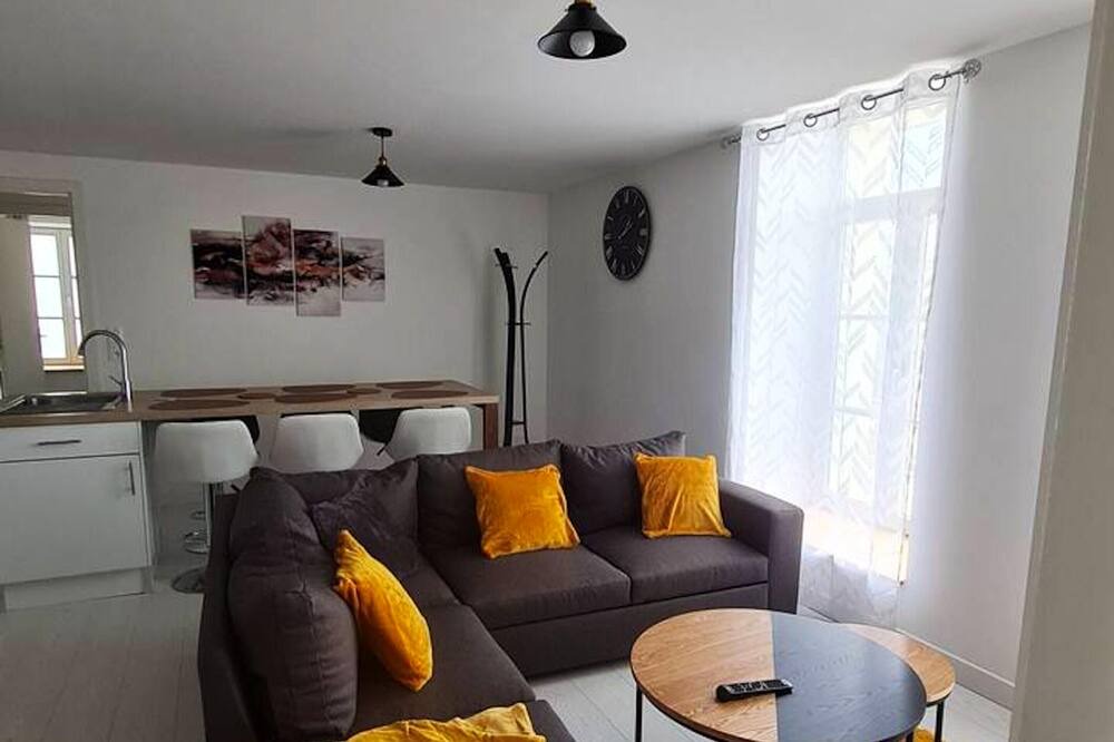 Photo of Livingroom in Rocroi