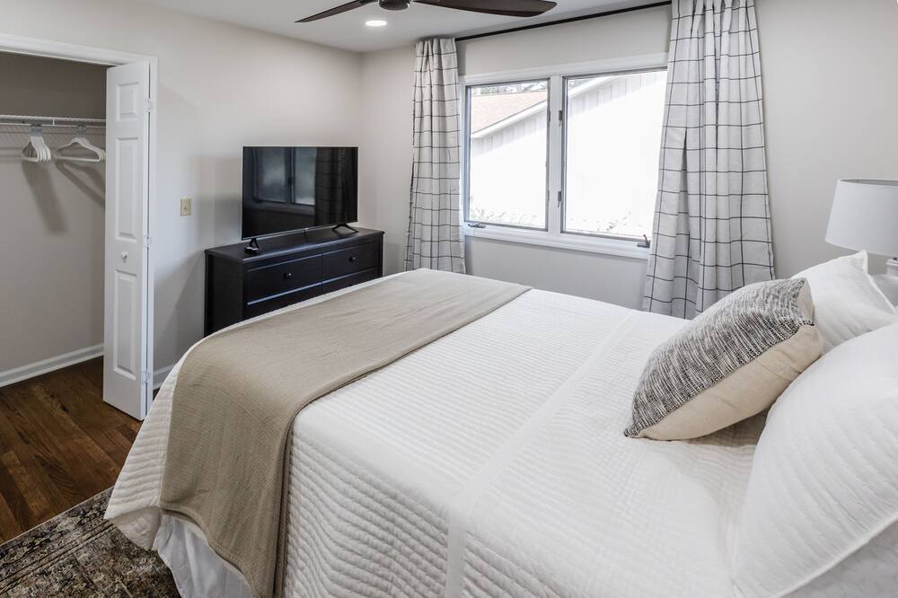 Photo of Bedroom in Pinehurst