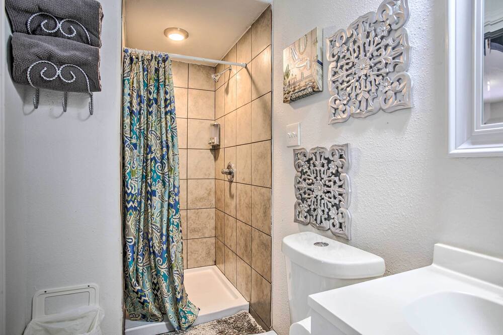 Photo of Bathroom in Deer Park