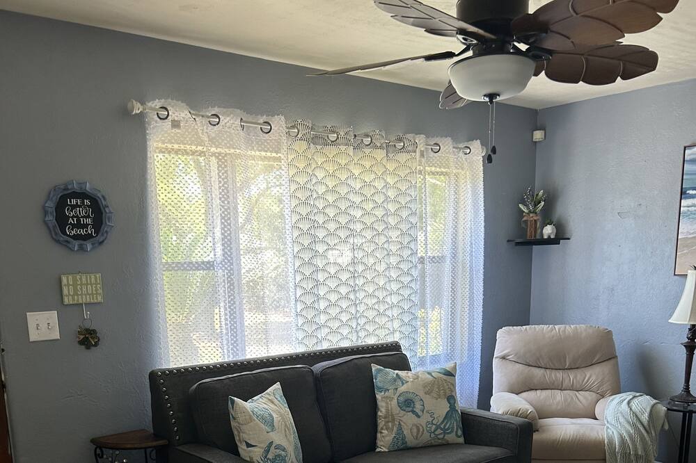 Photo of Livingroom in Orange City