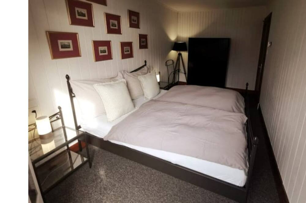 Photo of Bedroom in Montreux
