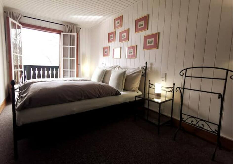 Photo of Bedroom in Montreux