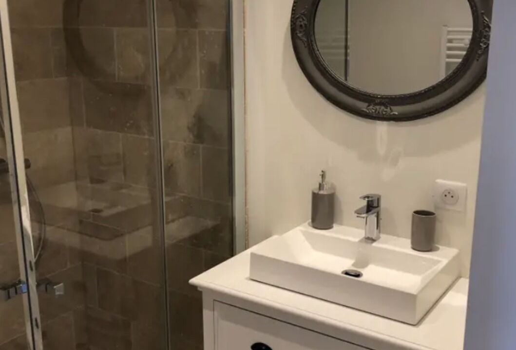 Photo of Bathroom in Pornic
