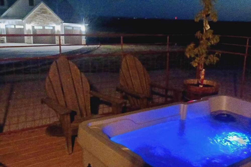 Photo of Outdoor in Johnson City