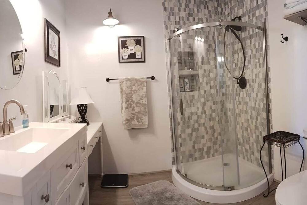 Photo of Bathroom in Johnson City