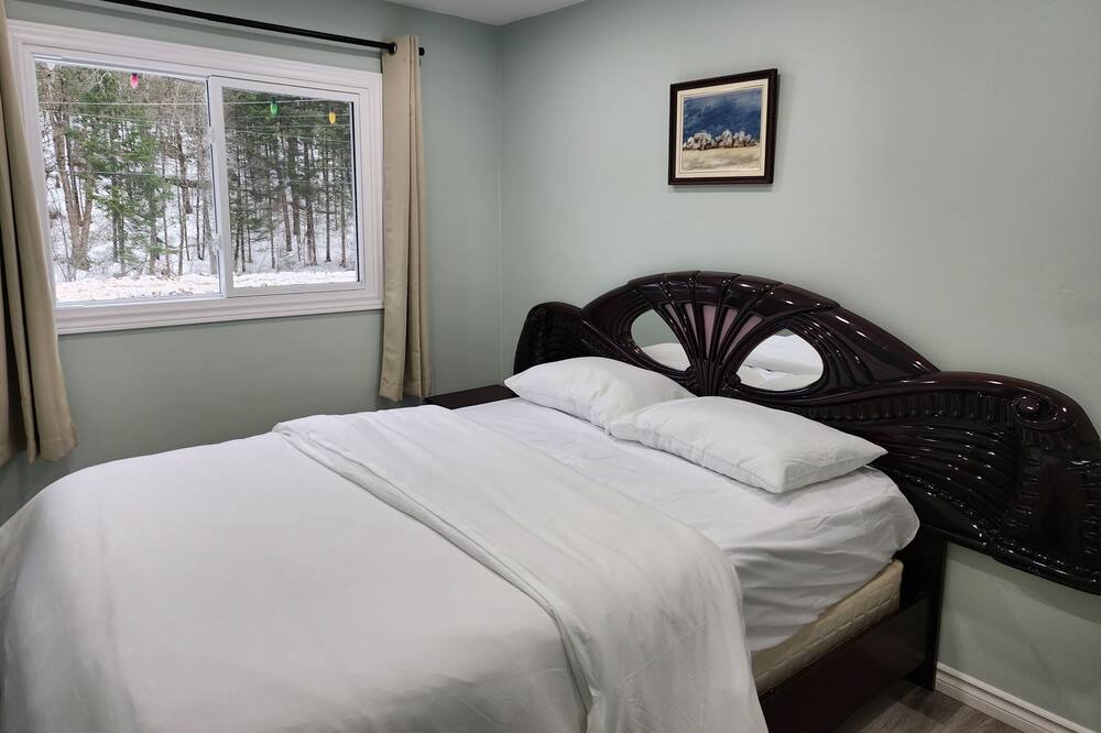 Photo of Bedroom in Irondale