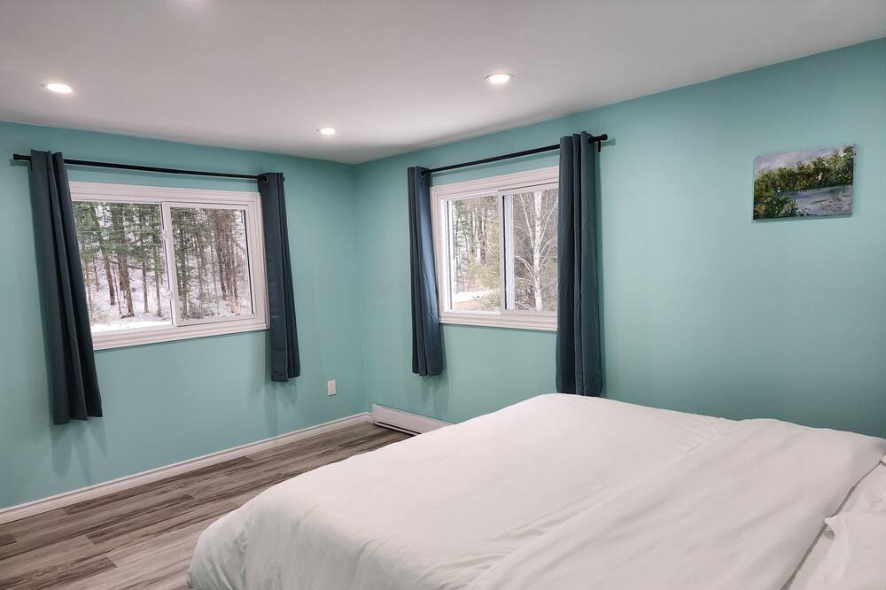 Photo of Bedroom in Irondale