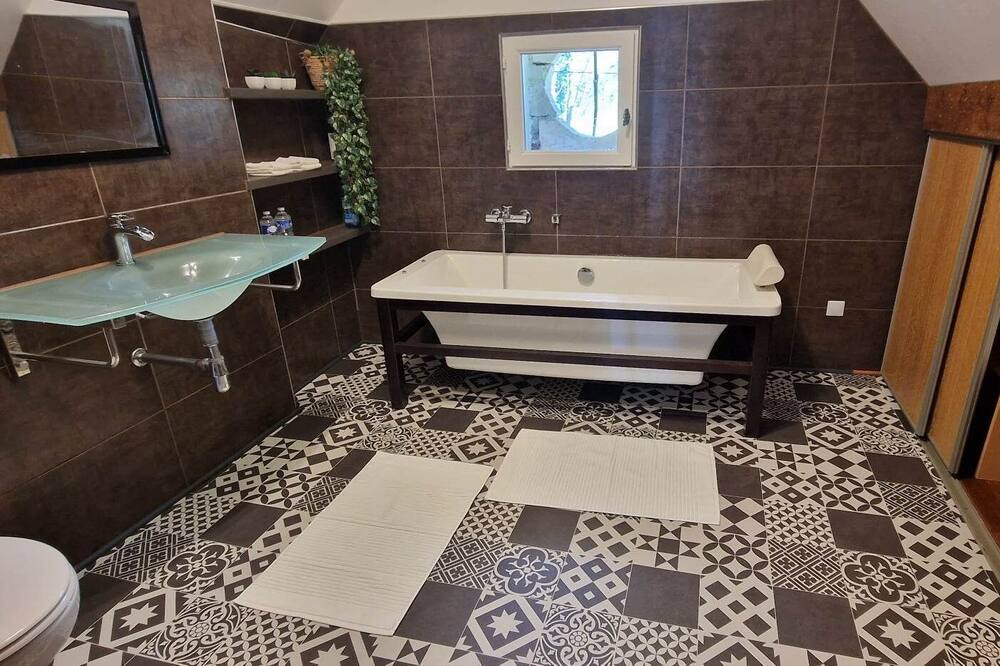 Photo of Bathroom in Flavacourt