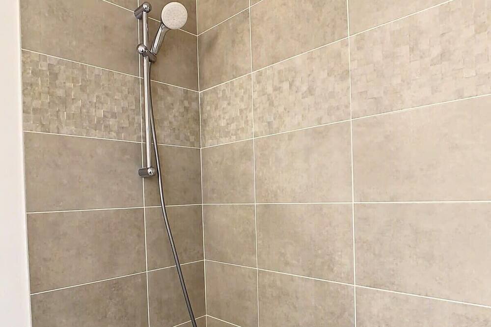 Photo of Bathroom in Sarcelles