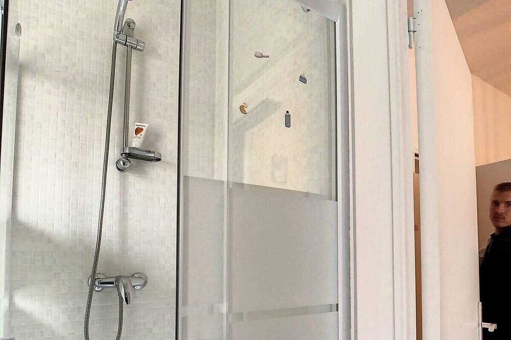Photo of Bathroom in Saint-Quentin