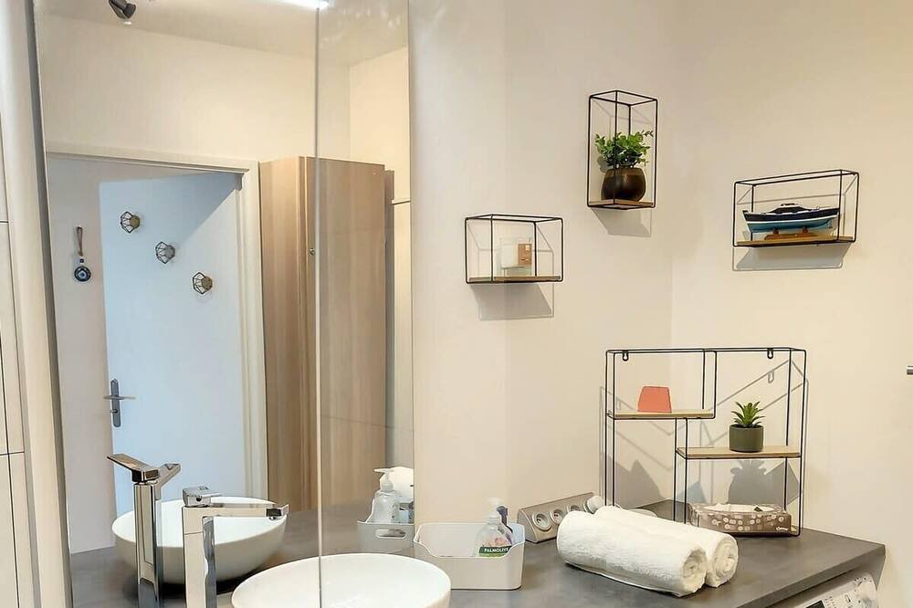Photo of Bathroom in Amiens