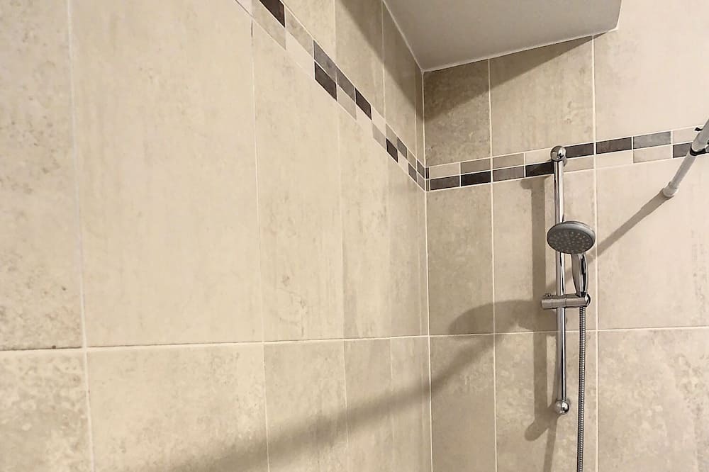 Photo of Bathroom in Neuilly-sur-Marne